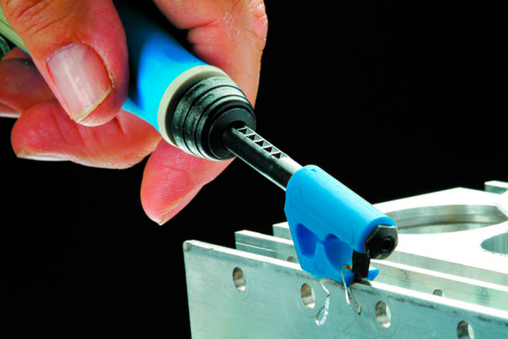 dao lấy bavia sau gia công